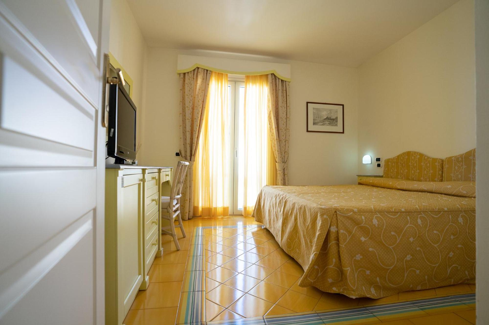 Hotel Santa Caterina Palinuro Εξωτερικό φωτογραφία